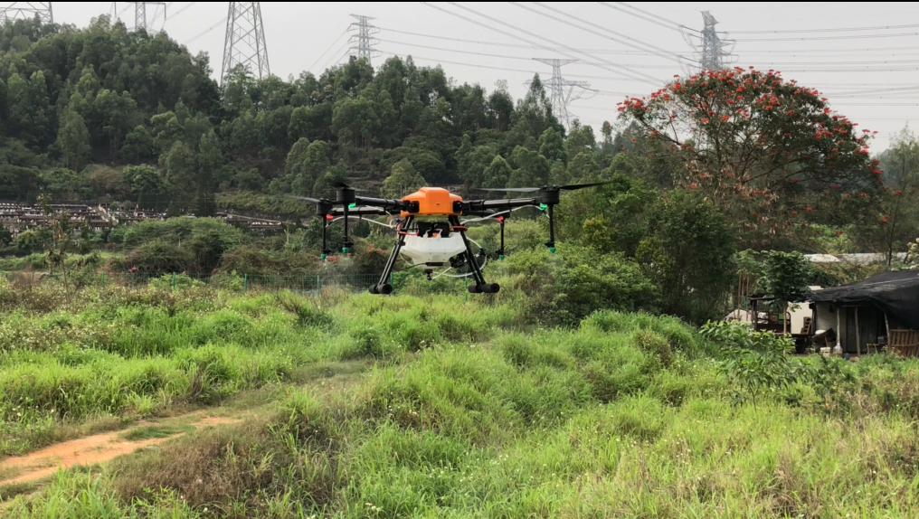 無人機植保作業，高效安全